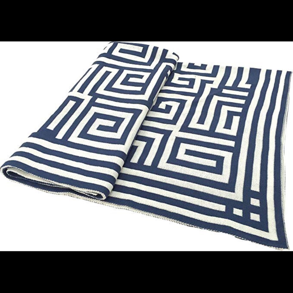 Navy and White Acrylic Chevron Jacquard Throw